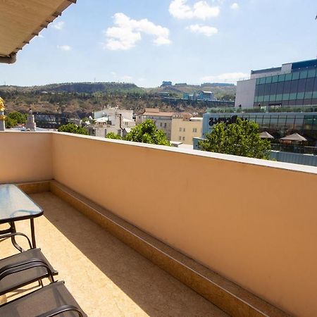 Big Terrace Apartment On Liberty Square Tbilisi Exteriér fotografie